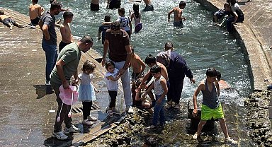 Diyarbakır'da çocuklar Anzele'ye akın etti