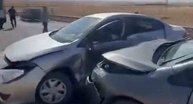 Diyarbakır'da iki otomobil çarpıştı: 2 yaralı