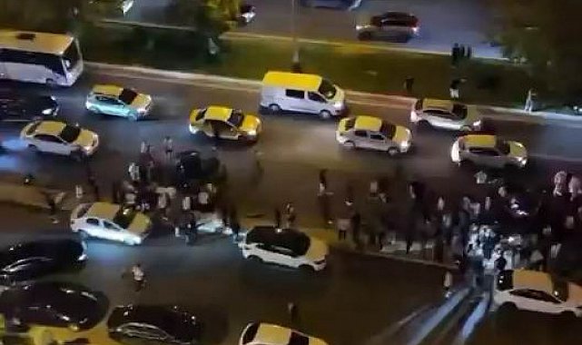 Diyarbakır'da otomobiller çarpıştı: 2 yaralı