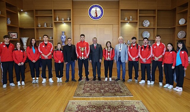 DPÜ Hentbol takımlarından Türkiye Şampiyonası'nda büyük başarı
