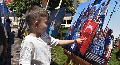 Dursunbey'de İHA'nın 15 Temmuz sergisi açıldı