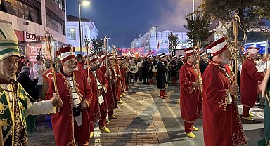 Düzce'de binler, 15 Temmuz'un 10. yılında meydanları doldurdu