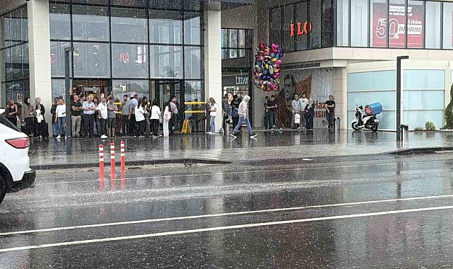 Düzce'de sağanak yağış etkili oldu