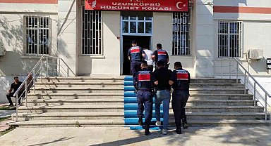 Edirne'de yasak bölgede yakalanan 2 düzensiz göçmen tutuklandı
