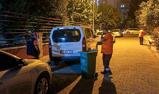 Efeler Belediyesi temizlik ekipleri çalışmalarını sürdürüyor