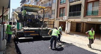 Efeler Belediyesi'nden Albayrak Caddesi'nde asfalt mesaisi