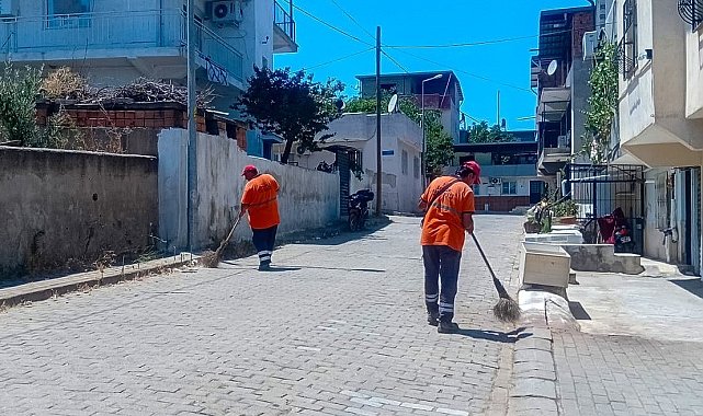 Efeler'de temizlik çalışmaları sürüyor