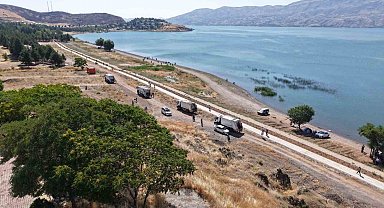 Elazığ Hazar Gölü çevresinde temizlik çalışması