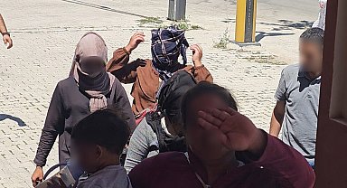 Elazığ'da dilenci şebekesine operasyon: Kameralara el salladılar