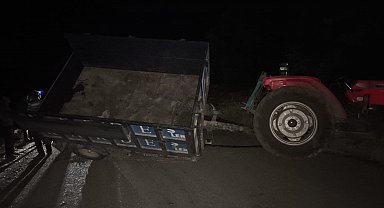 Elazığ'da traktörle otomobil çarpıştı: 3'ü ağır 10 yaralı