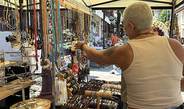 Emekli oldu hobisini dükkana yansıttı
