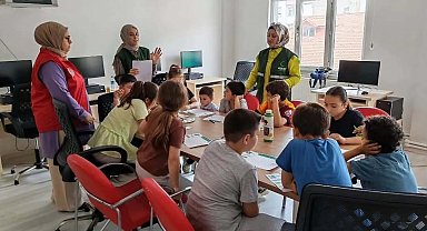 Erfelek'te gençlere "bağımsızlık ve teknoloji" farkındalığı