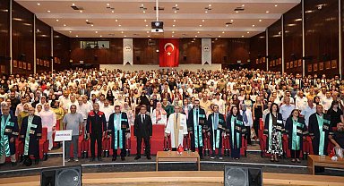 ERÜ Ziraat Fakültesi'nde 15. dönem mezuniyet sevinci
