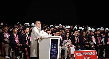 ERÜ'de 702 mühendis mezun oldu