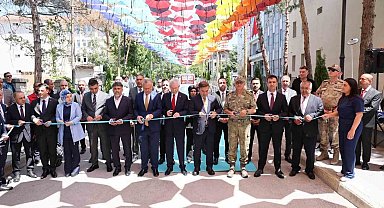 Erzincan'da 15 Temmuz Anma Merkezi ziyarete açıldı