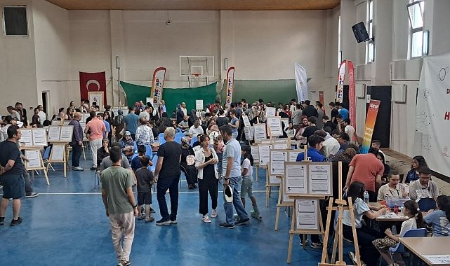 Erzincan'da bilim ve teknoloji rüzgârı: 28 proje jüri karşısına çıktı