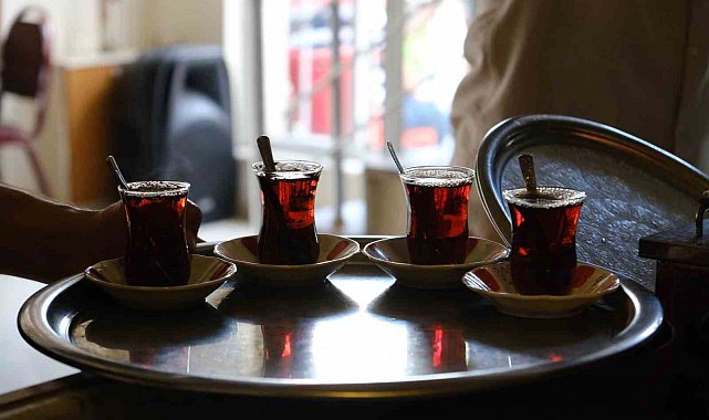 Erzincan'da çay keyfi artık daha pahalı