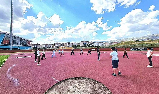 Erzincan'da GSB Yaz Spor Okulları 760 sporcuyu yaz tatilinde sporla buluşturuyor