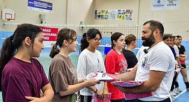 Esenyurt Belediyesi Yaz Spor Okullarında çocuklar yeteneklerini keşfediyor