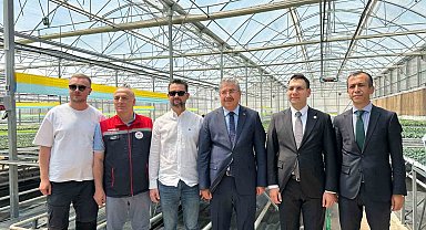 Eskişehir Valisi Dr. Erdinç Yılmaz, Sarıcakaya'daki fide tesisini ziyaret etti