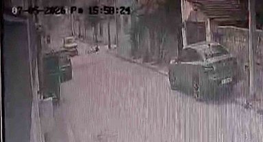 Eskişehir'de 6 yaşındaki bisikletli çocuk ile aracın çarpıştığı kaza kameralara anbean yansıdı