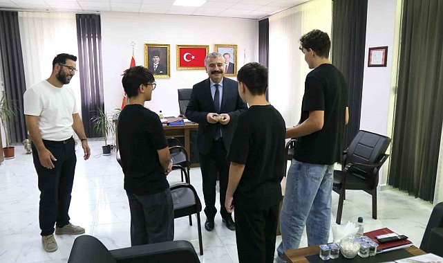 Eskişehir'de çocuk evleri sitesi sakinlerinden anlamlı aşure etkinliği