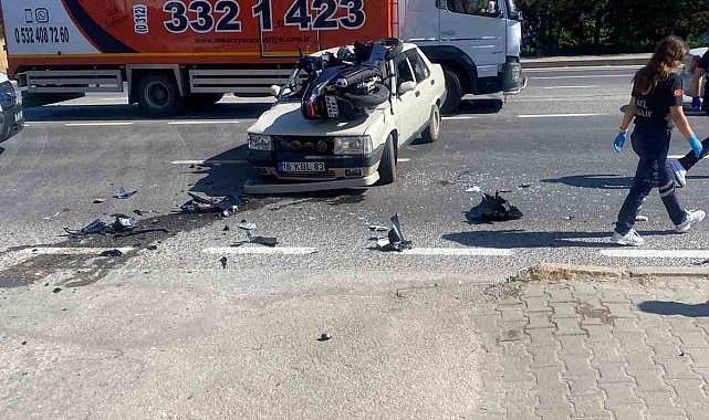 Eskişehir'de otomobil ile motosiklet çarpıştı: 3 yaralı