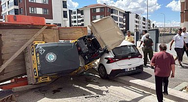 Eskişehir'de silindir yüklü römork, sürücü adayı aracını ezdi: 2 yaralı