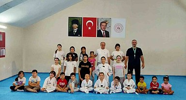 Eskişehir'de taekwondo antrenmanları sürüyor