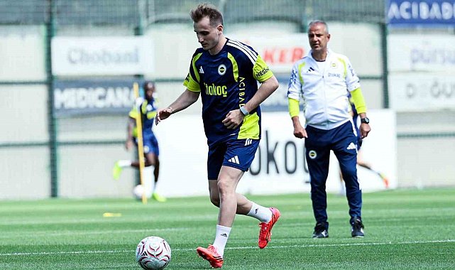 Fenerbahçe hazırlıklarını sürdürdü