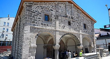 Fetih Cami restorasyonunda sona doğru