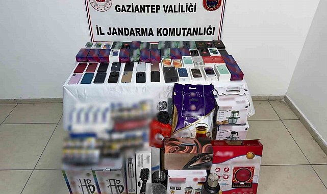 Gaziantep'te 2,8 milyon TL'lik kaçak ürün ele geçirildi