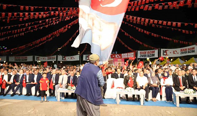 Gaziantepliler 10 yıl önceki heyecanla tek yürek meydanlara indi