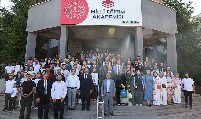 Geleceğin öğretmenleriyle buluştular
