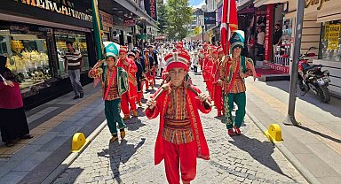 Geleneksel şölende 104 çocuk erkekliğe ilk adımını attı
