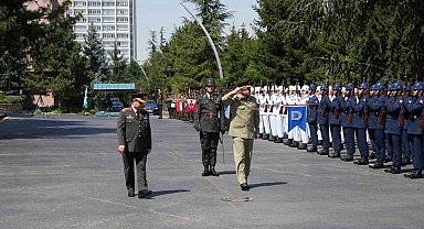 Genelkurmay Başkanı Orgeneral Bayraktaroğlu, Pakistan Savunma Kuvvetleri Komutanı Munir ile görüştü