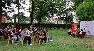 Güneş enerjisiyle temiz yarınlar Bilim Kafe'de konuşuldu