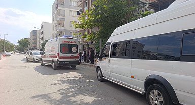 Hafif ticari araç ile motosiklet çarpıştı: 1 yaralı