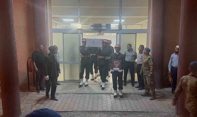 Hakkari'de hayatını kaybeden Yüksel Işık'ın cenazesi askeri törenle Bursa'ya uğurlandı