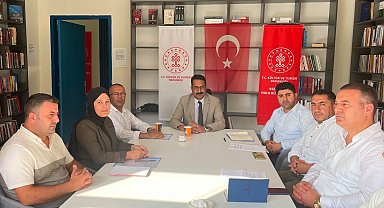 Hakkari'de kütüphaneler arası eşgüdüm toplantısı Esendere'de gerçekleştirildi