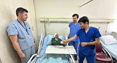 Hakkâri'de mikrocerrahi başarısı