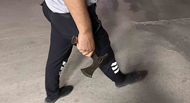 Hastanede baltalı kavga