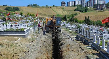 Heyelan yaşanan Derecik Şehir Mezarlığı'nda iyileştirme çalışmaları