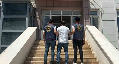 Hırsızlık suçundan aranan şahıs yakalandı