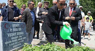 Iğdır'da şehitler kabirleri başında anıldı