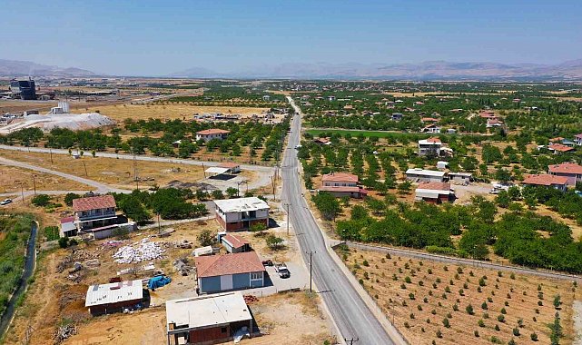 İki önemli yol aksında çalışmalar eş zamanlı sürüyor