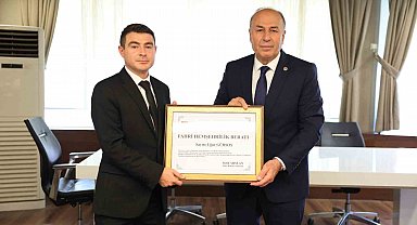 İlçe Jandarma Komutanına fahri hemşehrilik beratı