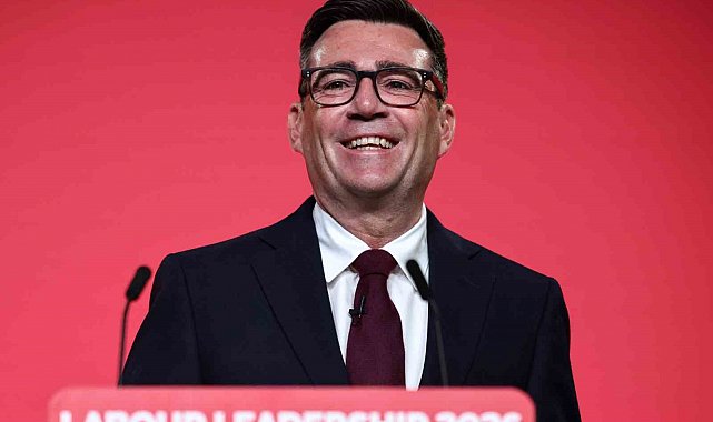 İngiltere'de iktidardaki İşçi Partisi'nin yeni lideri Andy Burnham oldu