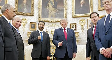 Irak Başbakanı Zeydi, Beyaz Saray'da Trump ile bir araya geldi