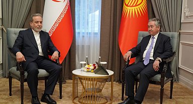 İran Dışişleri Bakanı Arakçi, Kırgızistan Dışişleri Bakanı Kulubayev ile bir araya geldi